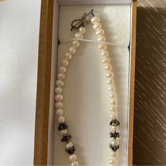 Vintage Pearl Necklace & Earrings - Picture 7 of 11
